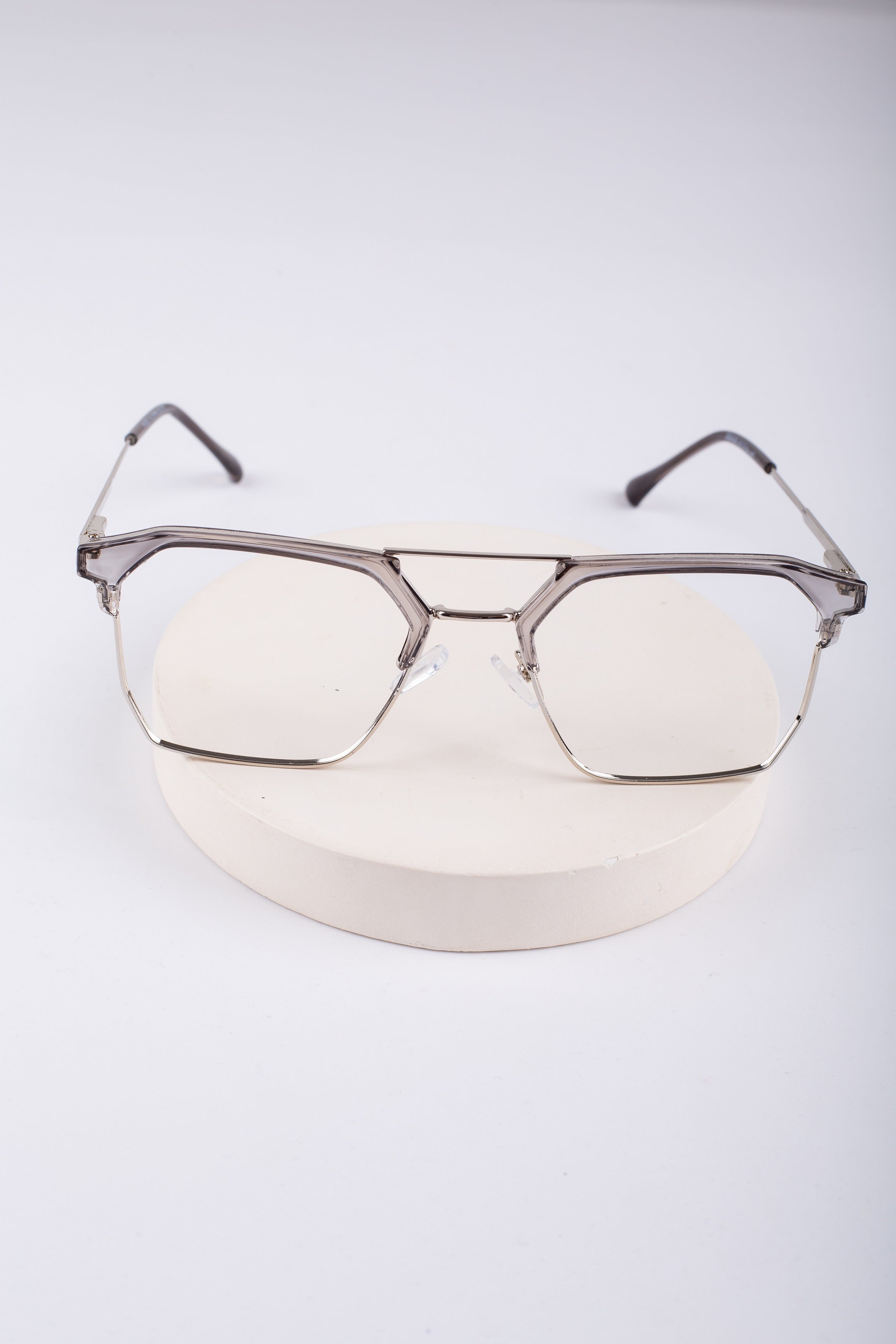 Luxurious men's metal frame