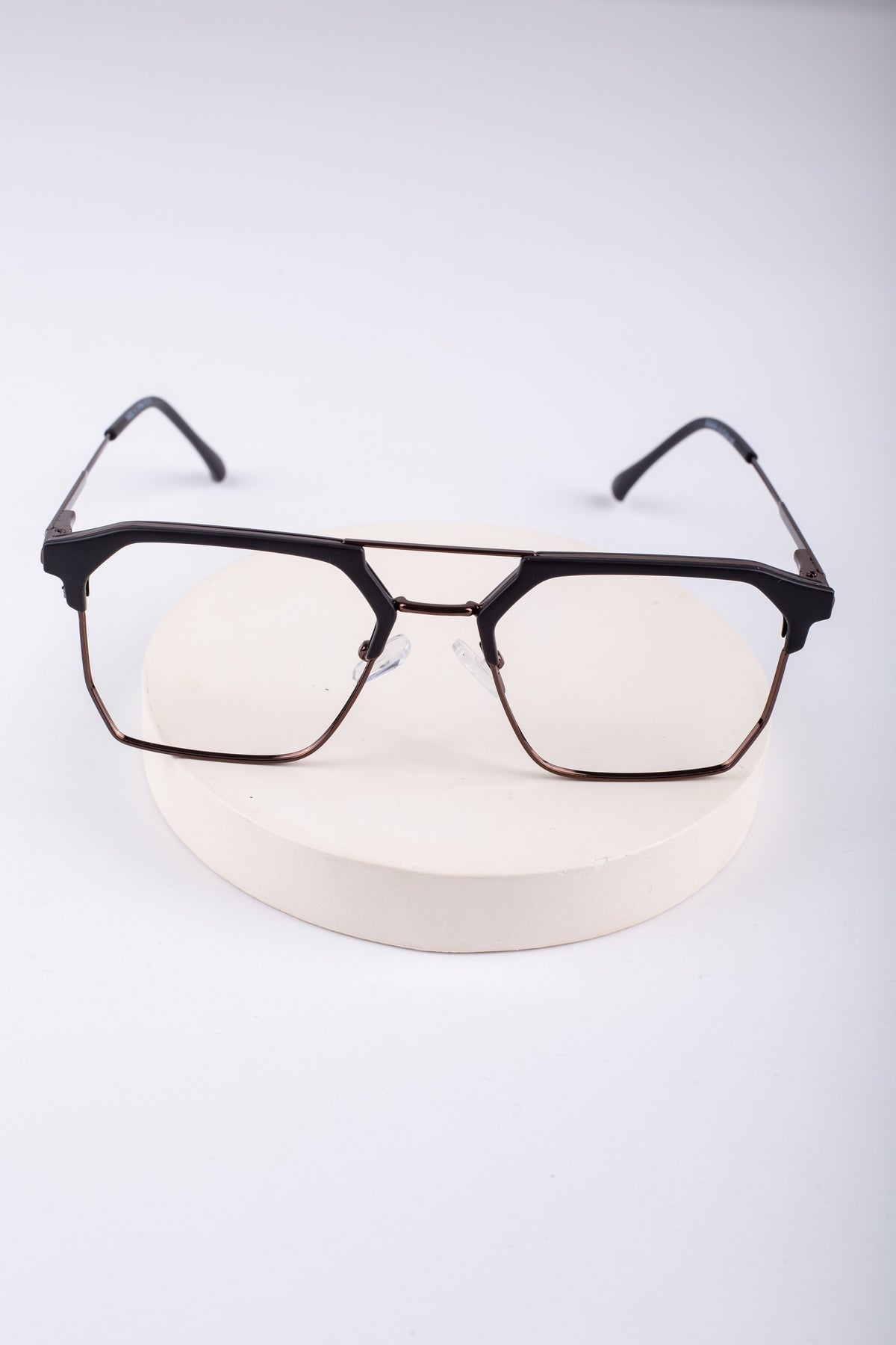 Luxurious men's metal frame